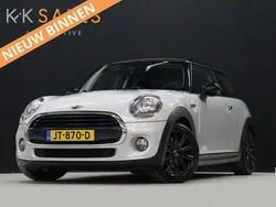 Wit Gebruikt 2016 Mini Cooper Business Hatchback | € 11.440 (Eerlijke prijs)