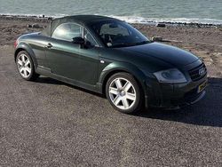 Gebruikt 2005 Audi TT Roadster Cabriolet | € 5.500 (Eerlijke prijs)