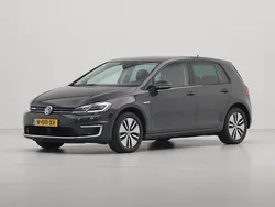 Grijs, metallic lak Gebruikt 2020 VW e-Golf Hatchback | € 12.340 (Eerlijke prijs)