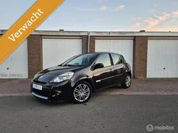 Zwart Gebruikt 2010 Renault Clio R.S. Dynamique Hatchback | € 5.495 (Eerlijke prijs)