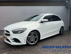 Wit, metallic lak Gebruikt 2019 Mercedes B180 Business MPV | € 21.900 (Goede deal)