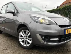 Grijs, metallic lak Gebruikt 2013 Renault Grand Scénic III Collection MPV | € 4.950 (Eerlijke prijs)