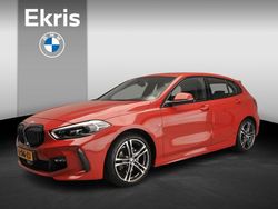 Rood, metallic lak Gebruikt 2021 BMW 118 Basis Hatchback | € 24.900 (Eerlijke prijs)