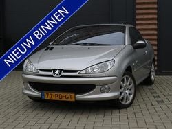 Grijs Gebruikt 2004 Peugeot 206 CC Roland Garros Cabriolet | € 2.790 (Iets duurder)