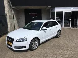 Wit, metallic lak Gebruikt 2012 Audi A3 Sportback Ambition Hatchback | € 5.999 (Eerlijke prijs)
