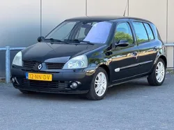 Zwart Gebruikt 2004 Renault Clio II Initiale Hatchback | € 2.150 (Goede deal)