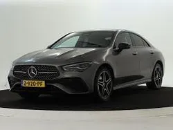 Berggrijs metaalkleur metallic Gebruikt 2024 Mercedes 250 AMG Sedan | € 39.945 (Eerlijke prijs)