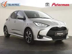 Zilver, metallic lak Gebruikt 2024 Toyota Yaris Hybrid Style Hatchback | € 25.499 (Eerlijke prijs)