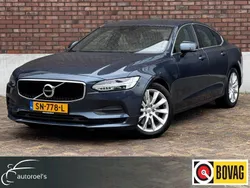 Blauw Gebruikt 2018 Volvo S90 Momentum Sedan | € 24.995 (Eerlijke prijs)