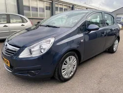 Blauw, metallic lak Gebruikt 2009 Opel Corsa Edition Hatchback | € 5.250 (Eerlijke prijs)