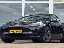 Zwart Gebruikt 2022 Tesla Model 3 Standard Range Sedan | € 26.494