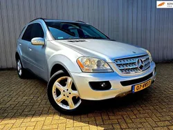 , metallic lak Gebruikt 2006 Mercedes ML500 SUV | € 19.750
