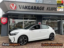 Wit Gebruikt 2024 Opel Corsa Hatchback | € 18.950 (Eerlijke prijs)