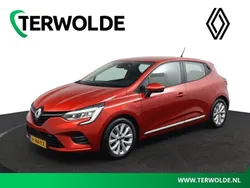 Rood Gebruikt 2020 Renault Clio V Zen Hatchback | € 12.450 (Iets duurder)