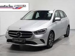 Grijs Gebruikt 2019 Mercedes B180 Style MPV | € 19.250 (Iets duurder)