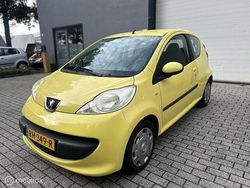 Geel Gebruikt 2006 Peugeot 107 Hatchback | € 1.395 (Eerlijke prijs)