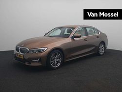Bruin Gebruikt 2019 BMW 330 Executive Sedan | € 27.440 (Super prijs)