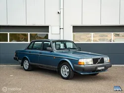 Blauw Gebruikt 1987 Volvo 240 Sedan | € 12.950