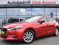 Rood Gebruikt 2017 Mazda 3 Hatchback | € 12.450 (Goede deal)
