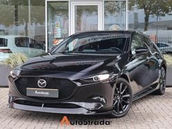 Zwart Gebruikt 2022 Mazda 3 Sportive Hatchback | € 25.700 (Eerlijke prijs)