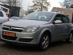 Grijs Gebruikt 2005 Opel Astra Elegance Hatchback | € 1.350 (Eerlijke prijs)