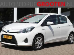 Wit Gebruikt 2012 Toyota Yaris Hybrid Hatchback | € 6.999 (Iets duurder)
