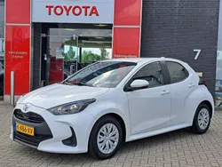 Wit Gebruikt 2021 Toyota Yaris Active Hatchback | € 15.400 (Eerlijke prijs)