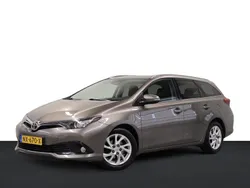 Grijs Gebruikt 2017 Toyota Auris Stationwagen | € 13.950 (Eerlijke prijs)