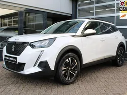 Wit Gebruikt 2022 Peugeot 2008 Allure SUV | € 22.450 (Eerlijke prijs)
