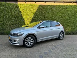 Zilver Gebruikt 2018 VW Polo Highline Hatchback | € 14.750 (Eerlijke prijs)