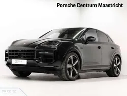 Chromite zwart metallic Gebruikt 2024 Porsche Cayenne S E-Hybrid SUV | € 154.750 (Eerlijke prijs)