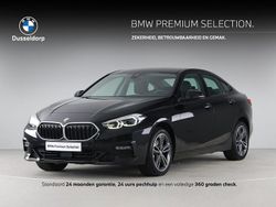 Saphirschwarz metallic (zwart metallic) Gebruikt 2021 BMW 218 Shadowline Coupé | € 25.950 (Goede deal)