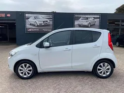 Wit Gebruikt 2013 Opel Agila Edition Hatchback | € 7.495 (Eerlijke prijs)