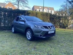 Grijs (metallic) Gebruikt 2017 Nissan Qashqai 360º SUV | € 11.999 (Goede deal)