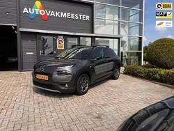 Grijs Gebruikt 2017 Citroën C4 Cactus PureTech Hatchback | € 12.500 (Iets duurder)