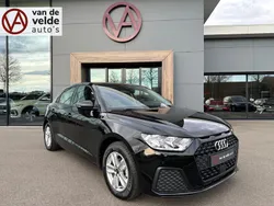 Hatchback Gebruikt 2023 Audi A1 Sportback Attraction Hatchback | € 23.945 (Eerlijke prijs)