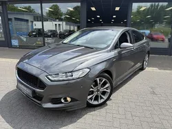 Grijs, metallic lak Gebruikt 2017 Ford Mondeo ST-Line Sedan | € 21.950 (Duur)