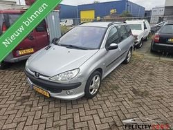 Grijs Gebruikt 2003 Peugeot 206 Stationwagen | € 1.550 (Iets duurder)