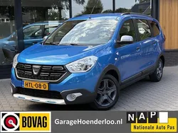 Blauw, metallic lak Gebruikt 2017 Dacia Lodgy Stepway MPV | € 8.750 (Eerlijke prijs)