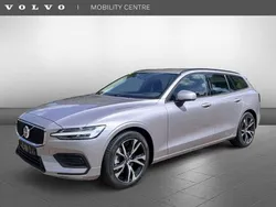 Zilver, metallic lak Nieuw 2025 Volvo V60 Stationwagen | € 52.304 (Iets duurder)