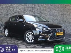 Zwart Gebruikt 2019 Lexus CT200h Hatchback | € 17.495 (Eerlijke prijs)