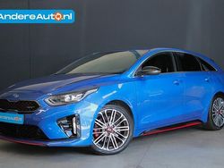 Blauw, metallic lak Gebruikt 2020 Kia ProCeed Hatchback | € 24.995 (Eerlijke prijs)