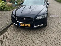 Zwart Gebruikt 2015 Jaguar XF Portfolio Sedan | € 12.500 (Eerlijke prijs)