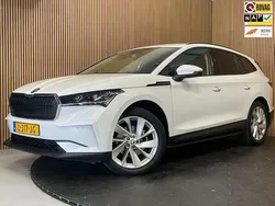 Wit Gebruikt 2021 Skoda Enyaq iV First Edition SUV | € 21.445 (Eerlijke prijs)