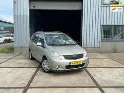 Grijs Gebruikt 2004 Toyota Corolla Verso Sol MPV | € 4.499 (Iets duurder)