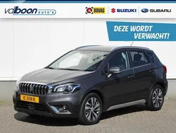 Grijs, metallic lak Gebruikt 2021 Suzuki SX4 S-Cross Style SUV | € 23.750 (Eerlijke prijs)