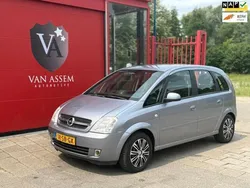 Grijs Gebruikt 2005 Opel Meriva Cosmo MPV | € 1.749 (Eerlijke prijs)