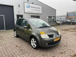 Groen Gebruikt 2004 Renault Modus MPV | € 1.250 (Goede deal)