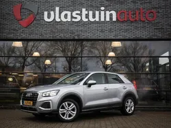 Grijs Gebruikt 2021 Audi Q2 Business SUV | € 25.950 (Eerlijke prijs)