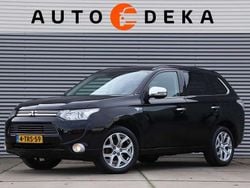 Zwart (metallic) Gebruikt 2014 Mitsubishi Outlander P-HEV Edition SUV | € 8.650 (Goede deal)